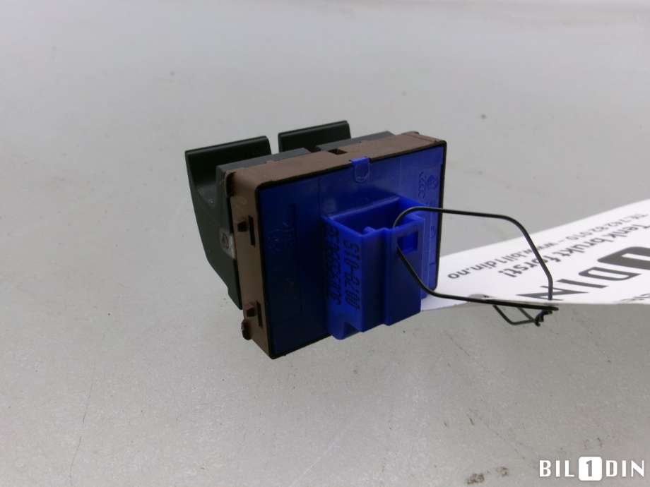 Bryter tanklokk til VW Passat 2005-2010 (B6) (B6) (VOLKSWAGEN|3C0959903B|)