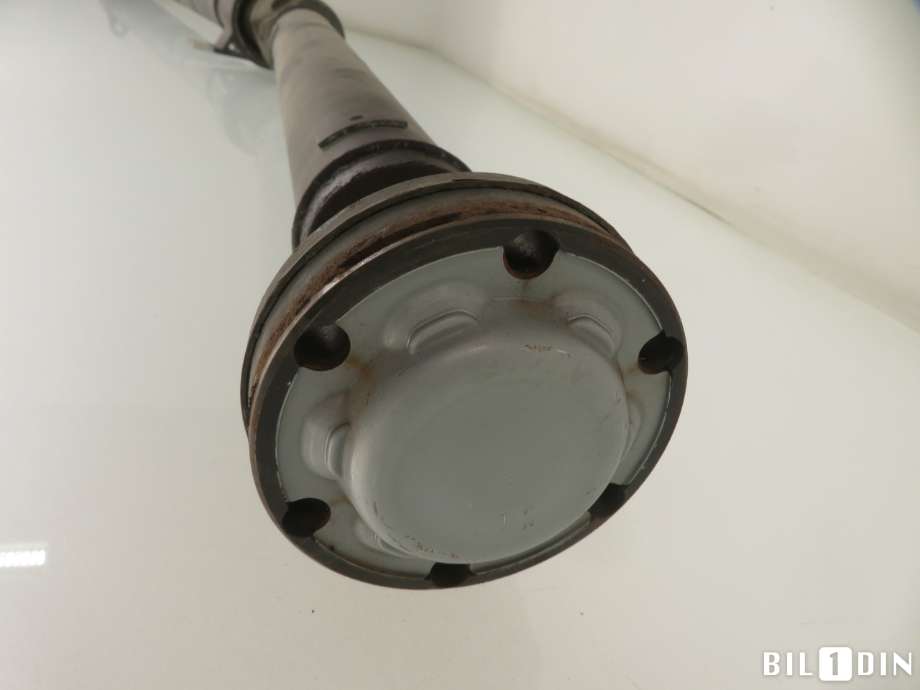 Mellomaksel til BMW 5-Serie 2003-2010 (E60/E61) (E60/E61) (BMW|26107531776|)