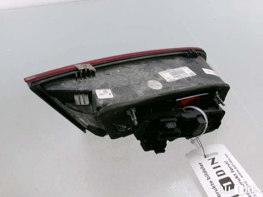 Baklykt høyre indre til Audi A3 2012-2016 (Type III, Fase 1)  (AUDI|8V4945094A|)