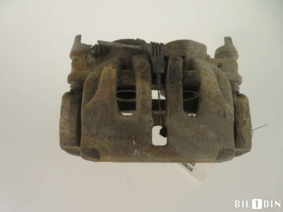 Bremsecaliper høyre foran til Mercedes EQV 2020-->> (W447) (W447) (MERCEDES|A4474215600|)