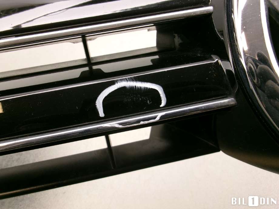 Grill til VW Golf VI 2008-2012 (VOLKSWAGEN|5K0853651AM|)