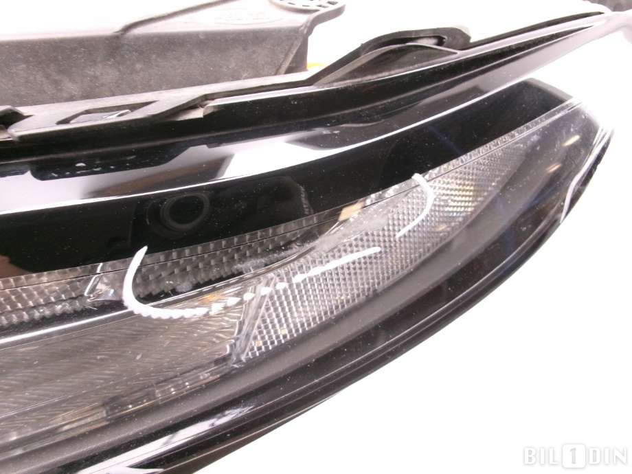 Frontlykt venstre xenon til Land Rover Range Rover, Evoque 2011-2019 (Type I) (LAND-ROVER|LR048055|LR039587|BJ3213W030EC)