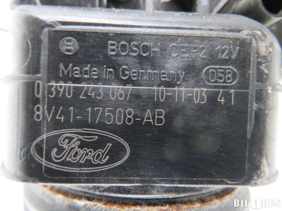 Viskermotor frontrute til Ford Kuga 2008-2012 (Type I)  (FORD|1709010|8V4117508AB|)