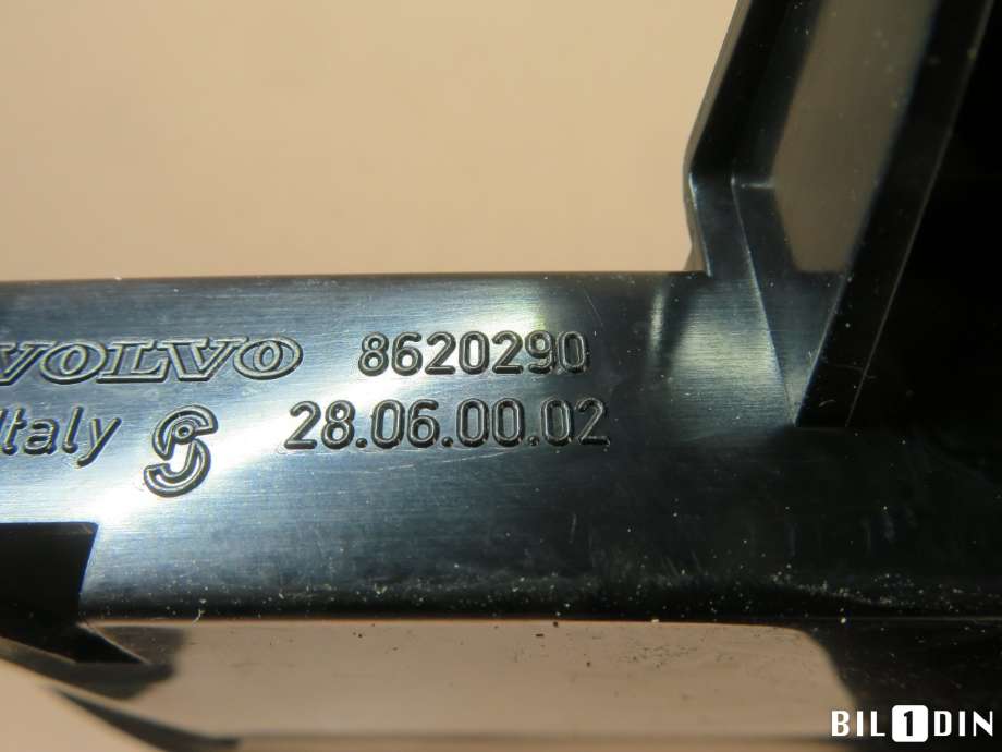 Baklykt bremselys bakrute til Volvo V50 2007-2012 (Fase 2)  (VOLVO|8620290|)