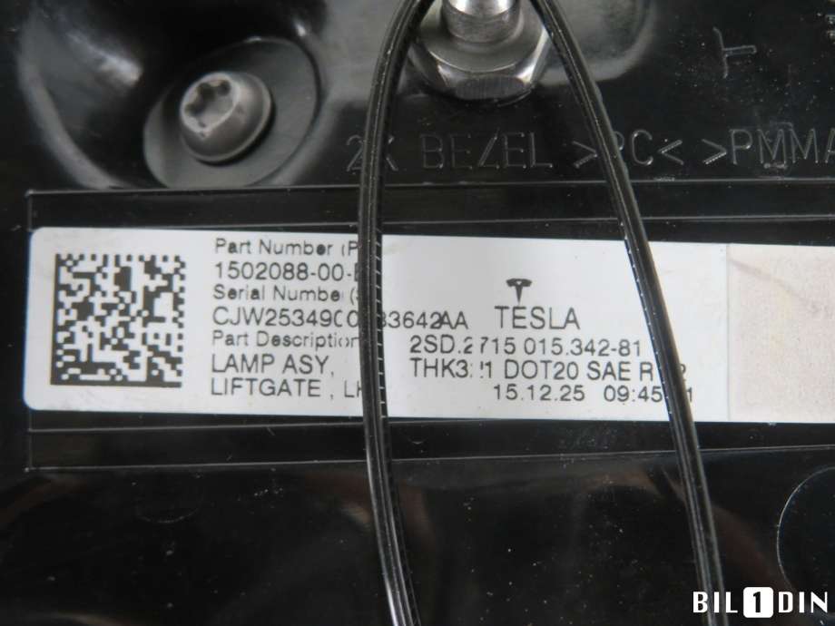 Baklykt venstre indre til Tesla Model Y 2021-2024 (Type I) (TESLA|150208800B|)