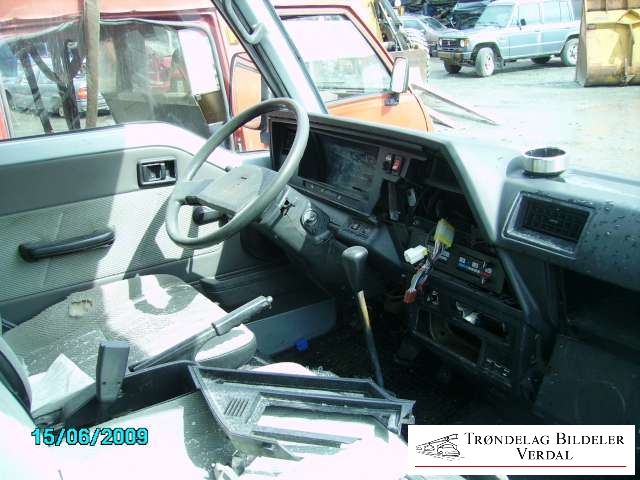 Nissan Urvan 1986-2001 (E24) (E24), Motorkode: NA, Girkassekode: NA