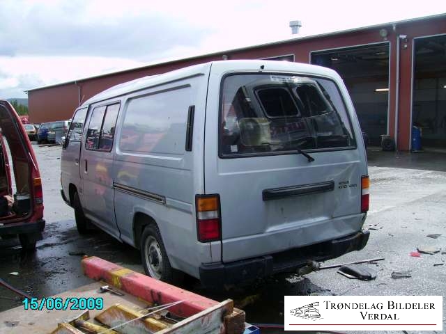 Nissan Urvan 1986-2001 (E24) (E24), Motorkode: NA, Girkassekode: NA