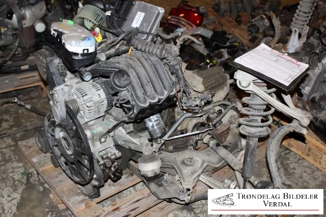 Audi A4 1995-1999 (Type I, Fase 1) (B5) (B5), Motorkode: AHL, Girkassekode: DVP