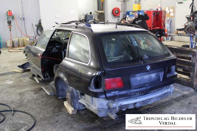 BMW 5-Serie 1996-2003 (E39) (E39), Motorkode: 206S3, Girkassekode: NA