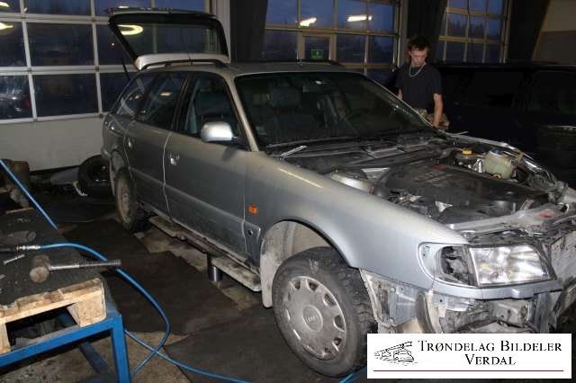 Audi A6 1994-1997 (Type I) (C4) (C4), Motorkode: NA, Girkassekode: 5 TR CUS