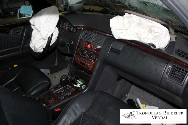 Mercedes E-Klasse 1995-2000 (Fase 1) (W210) (W210), Motorkode: NA, Girkassekode: NA