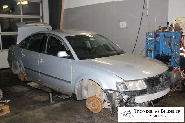 VW Passat 1997-2000 (B5,3B) (B5,3B), Motorkode: AFN, Girkassekode: EEN