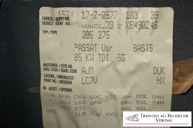 VW Passat 1997-2000 (B5,3B) (B5,3B), Motorkode: NA, Girkassekode: DUK 5TR.