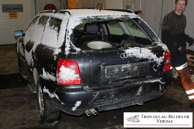Audi A4 1995-1999 (Type I, Fase 1) (B5) (B5), Motorkode: NA, Girkassekode: 5 MAN  DHW