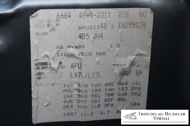 Audi A6 1997-2001 (Type II, Fase 1) (C5) (C5), Motorkode: AEB, Girkassekode: DVX