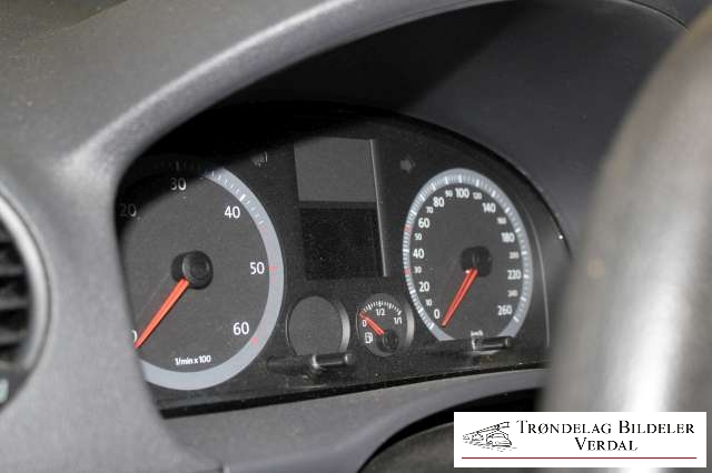 VW Caddy 2004-2010 (Type III, Fase 1) , Motorkode: BST, Girkassekode: JJS