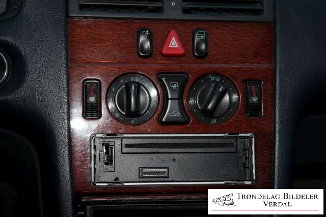 Mercedes E-Klasse 1995-2000 (Fase 1) (W210) (W210), Motorkode: NA, Girkassekode: