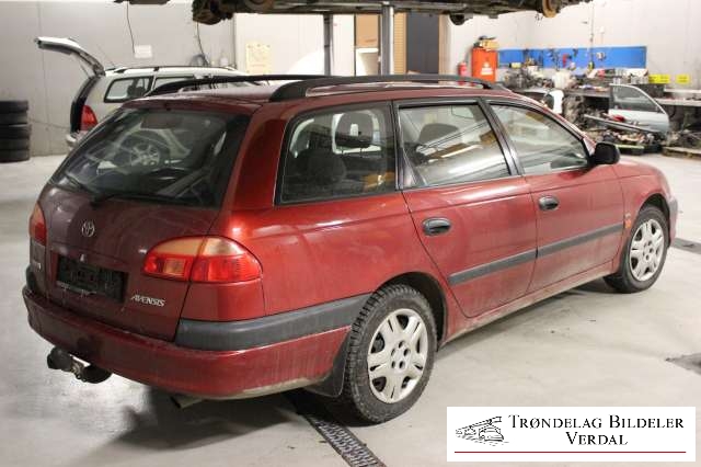 Toyota Avensis 2000-2003 (Type I, Fase 2) , Motorkode: NA, Girkassekode: 5 TR MAN