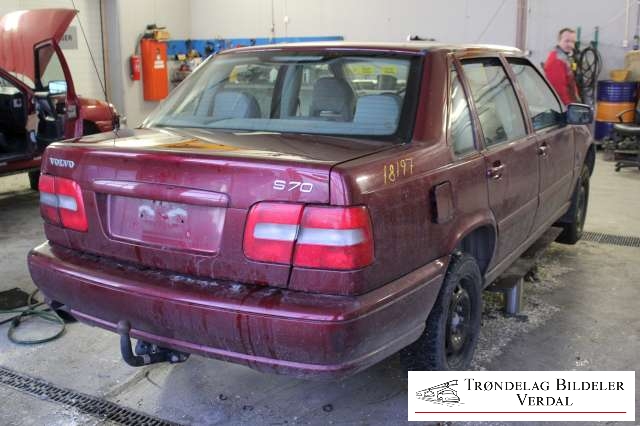Volvo V70 (S70/XC70) 1997-2000 (Type I) , Motorkode: B5202S, Girkassekode: NA