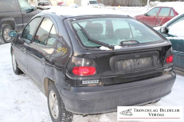 Renault Megane 1996-1999 (Type I, Fase 1) , Motorkode: K7M A7, Girkassekode: