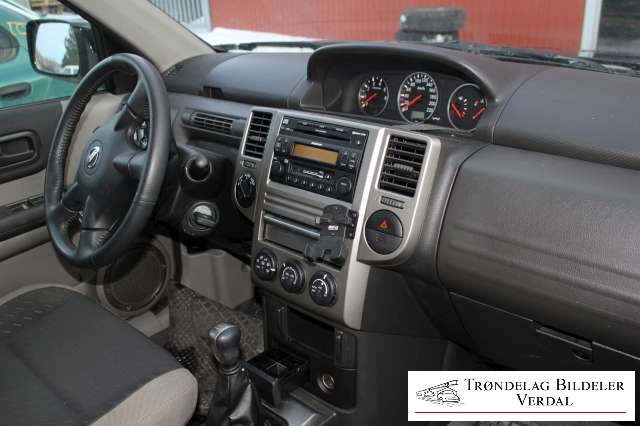 Nissan X-Trail 2002-2007 (T30) (T30), Motorkode: YD22, Girkassekode: M