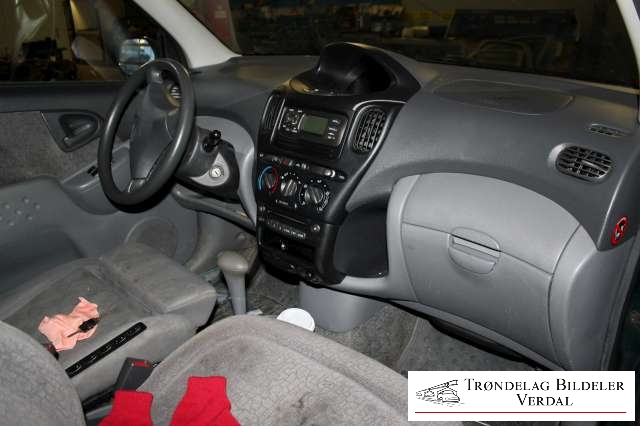 Toyota Yaris Verso 1999-2007 , Motorkode: 2NZ-FE, Girkassekode: 