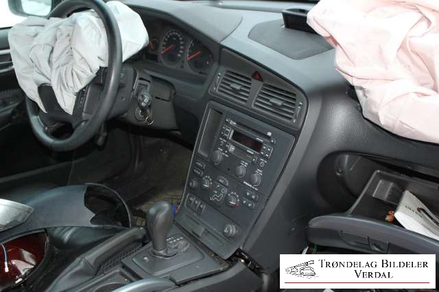 Volvo XC70 2001-2004 (Type I, Fase 1) , Motorkode: B5244T3, Girkassekode: 