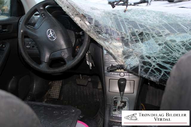 Toyota Avensis 2003-2008 (Type II) , Motorkode: 1ZZ-FE, Girkassekode: