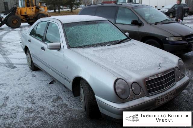 Mercedes E-Klasse 1995-2000 (Fase 1) (W210) (W210), Motorkode: 602 982, Girkassekode: