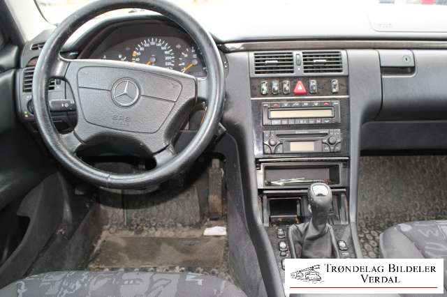 Mercedes E-Klasse 1995-2000 (Fase 1) (W210) (W210), Motorkode: CDI, Girkassekode: 5 TR MAN