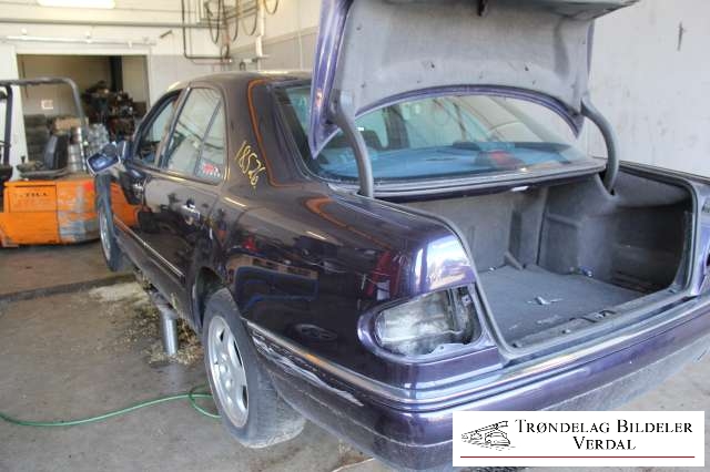 Mercedes E-Klasse 1995-2000 (Fase 1) (W210) (W210), Motorkode: 111, Girkassekode: 