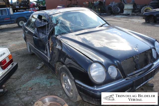 Mercedes E-Klasse 1995-2000 (Fase 1) (W210) (W210), Motorkode: NA, Girkassekode: NA