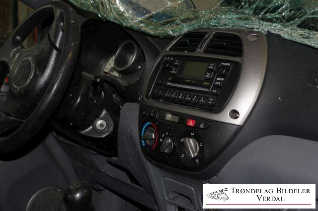 Toyota RAV4 2000-2006 (Type II) , Motorkode: 1CD-FTV, Girkassekode: