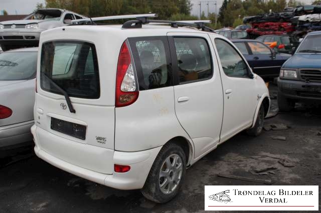 Toyota Yaris Verso 1999-2007 , Motorkode: 2NZ-FE, Girkassekode: 