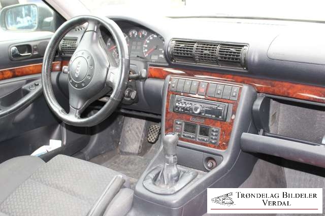 Audi A4 1995-1999 (Type I, Fase 1) (B5) (B5), Motorkode: AFN, Girkassekode: DHF