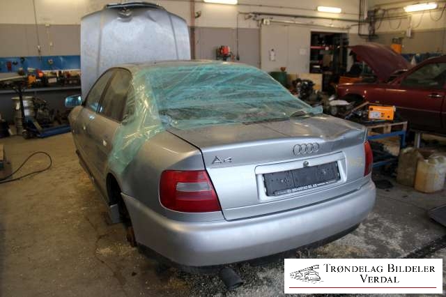 Audi A4 1995-1999 (Type I, Fase 1) (B5) (B5), Motorkode: ADP, Girkassekode: M