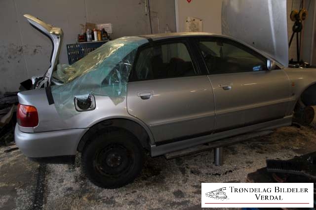 Audi A4 1995-1999 (Type I, Fase 1) (B5) (B5), Motorkode: ADP, Girkassekode: M