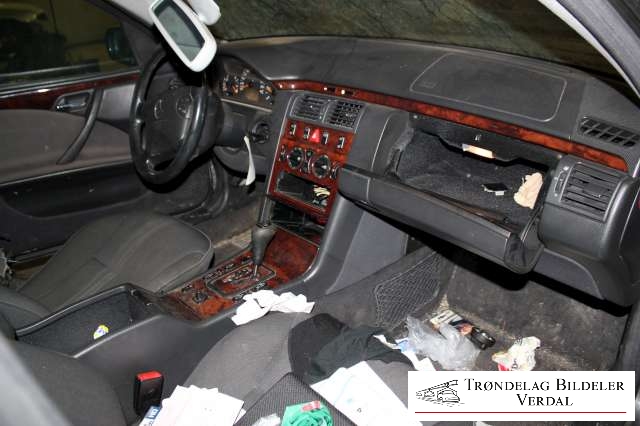 Mercedes E-Klasse 2000-2002 (Fase 2) (W210) (W210), Motorkode: 611961, Girkassekode: NA