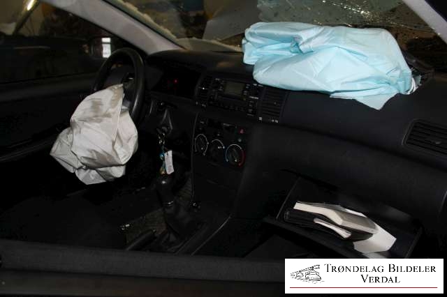 Toyota Corolla 2002-2007 , Motorkode: NA, Girkassekode: