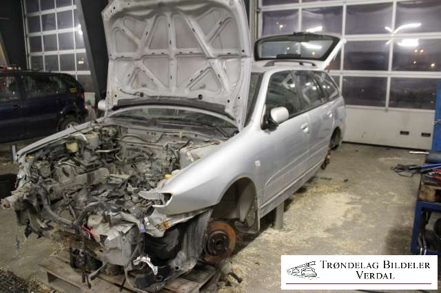 Nissan Primera 1999-2002 (Fase 2) (P11) (P11), Motorkode: QG18, Girkassekode: M