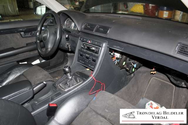 Audi A4 2001-2004 (Type II) (B6) (B6), Motorkode: AVJ, Girkassekode: M