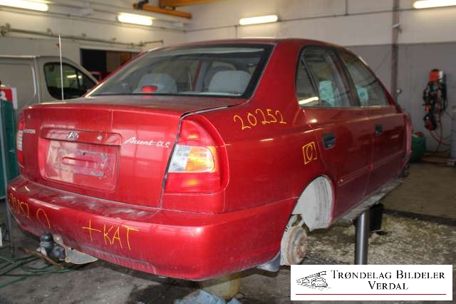 Hyundai Accent 1999-2002 (Type II, Fase 1) , Motorkode: G4EA-L, Girkassekode: NA