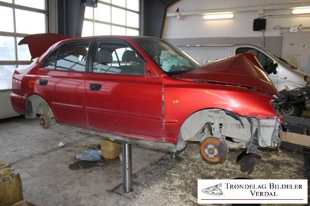 Hyundai Accent 1999-2002 (Type II, Fase 1) , Motorkode: G4EA-L, Girkassekode: NA