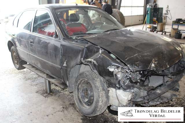 Toyota Corolla 2000-2002 (Fase 2) , Motorkode: 3ZZ-FE, Girkassekode: NA