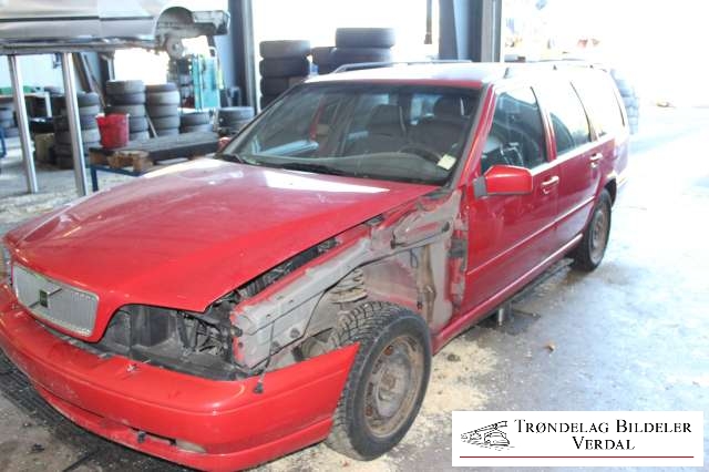 Volvo V70 (S70/XC70) 1997-2000 (Type I) , Motorkode: B5202S, Girkassekode: