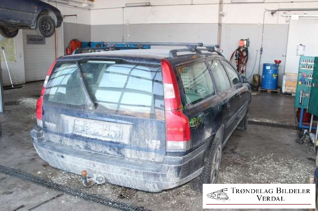 Volvo V70 2000-2004 (Type II, Fase 1) , Motorkode: D5244T2, Girkassekode: 5 TR MAN