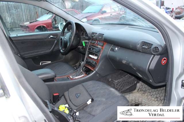 Mercedes C-Klasse 2000-2004 (Fase 1) (W203) (W203), Motorkode: 271 946, Girkassekode: NA