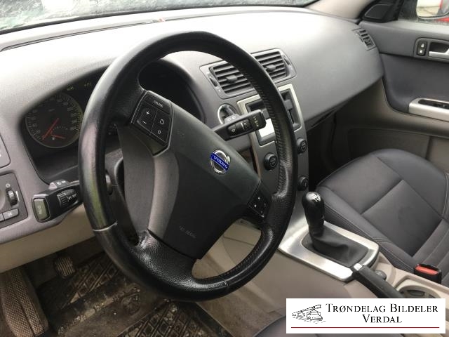 Volvo V50 2004-2007 (Fase 1) , Motorkode: D4164T, Girkassekode: 