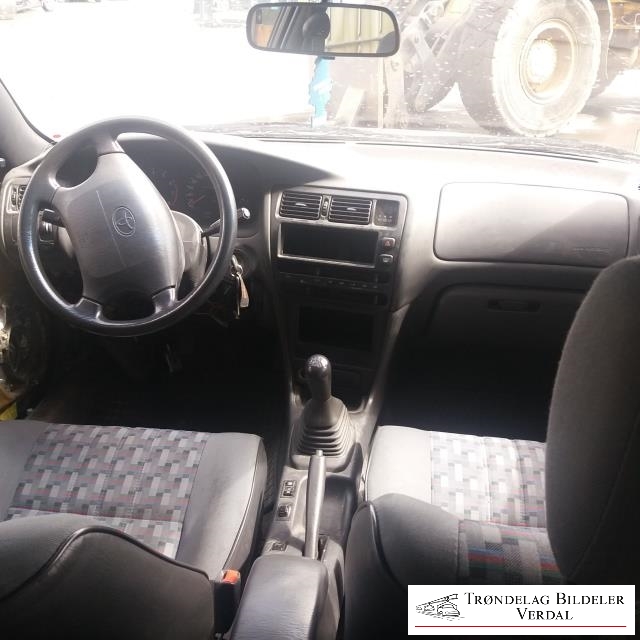 Toyota Corolla 1993-1997 , Motorkode: 7A-FE, Girkassekode: