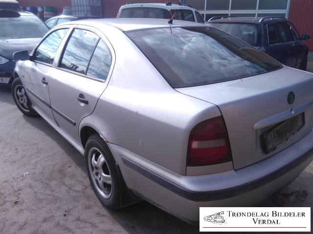 Škoda Octavia 1997-2000 (Type I, Fase 1) , Motorkode: AGR, Girkassekode: NA